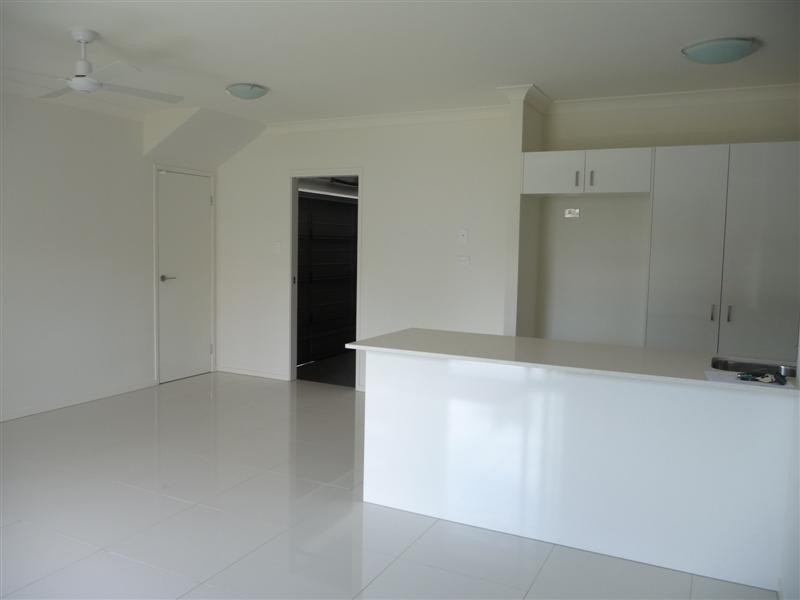 3/39 Dickenson St, Carina QLD 4152