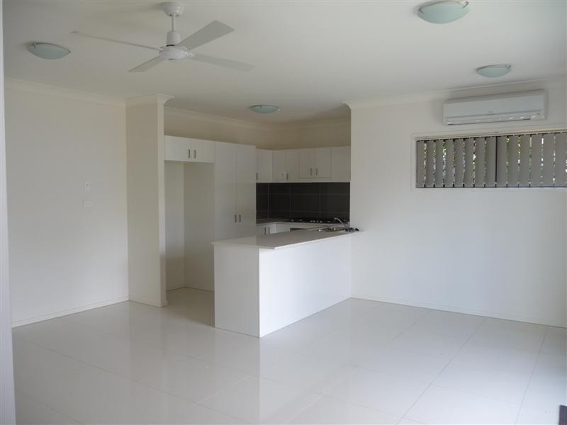 3/39 Dickenson St, Carina QLD 4152