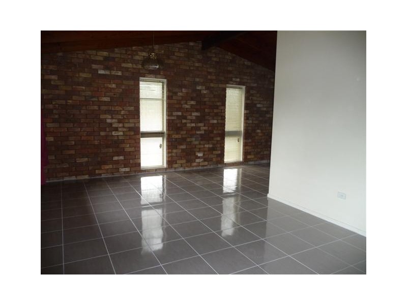 16 Lycette, Belmont QLD 4153