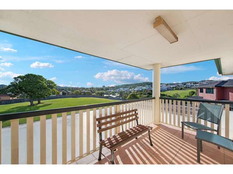 6 CHICHESTER COURT, Carindale QLD 4152