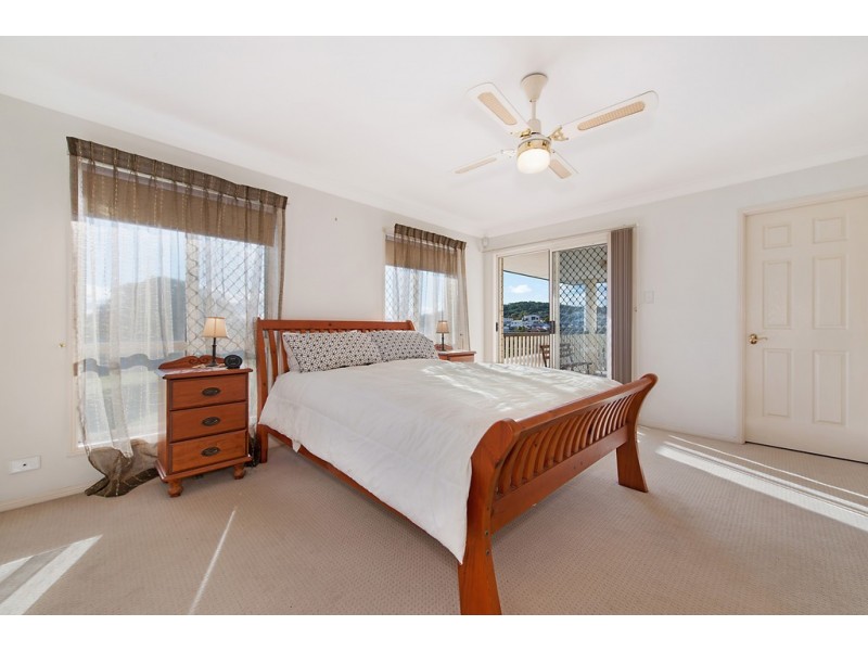 6 CHICHESTER COURT, Carindale QLD 4152