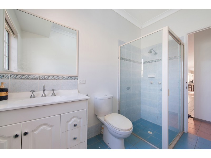 6 CHICHESTER COURT, Carindale QLD 4152