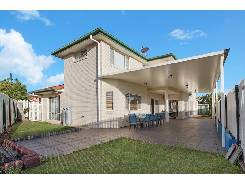 6 CHICHESTER COURT, Carindale QLD 4152