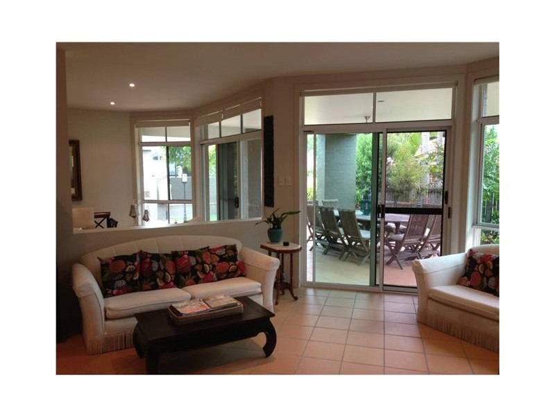 1 Lydstep Court, Carindale QLD 4152