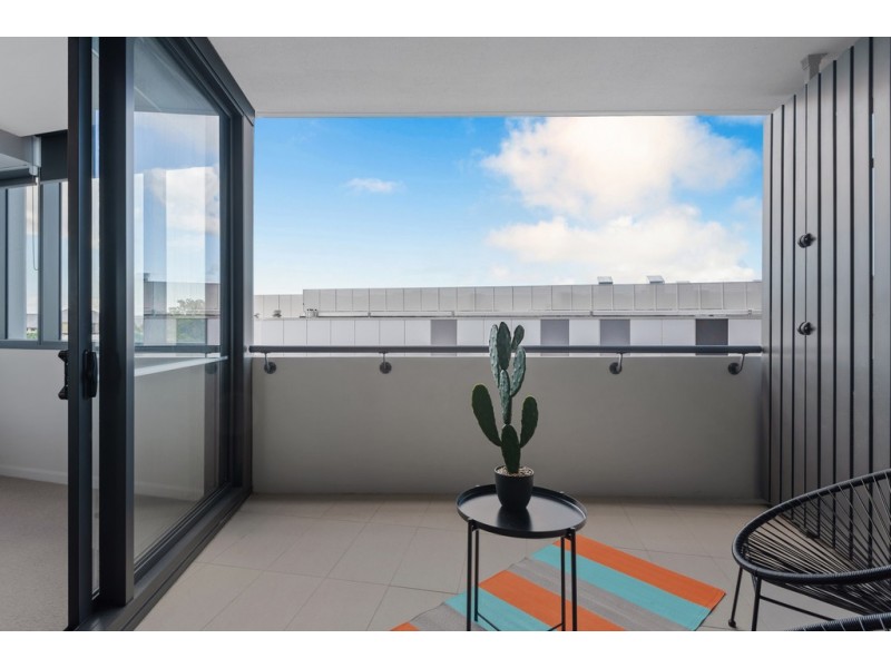 10608/300 Old Cleveland Road, Coorparoo QLD 4151