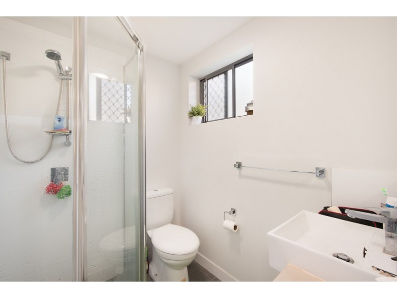 4/28 Carl Street, Woolloongabba QLD 4102
