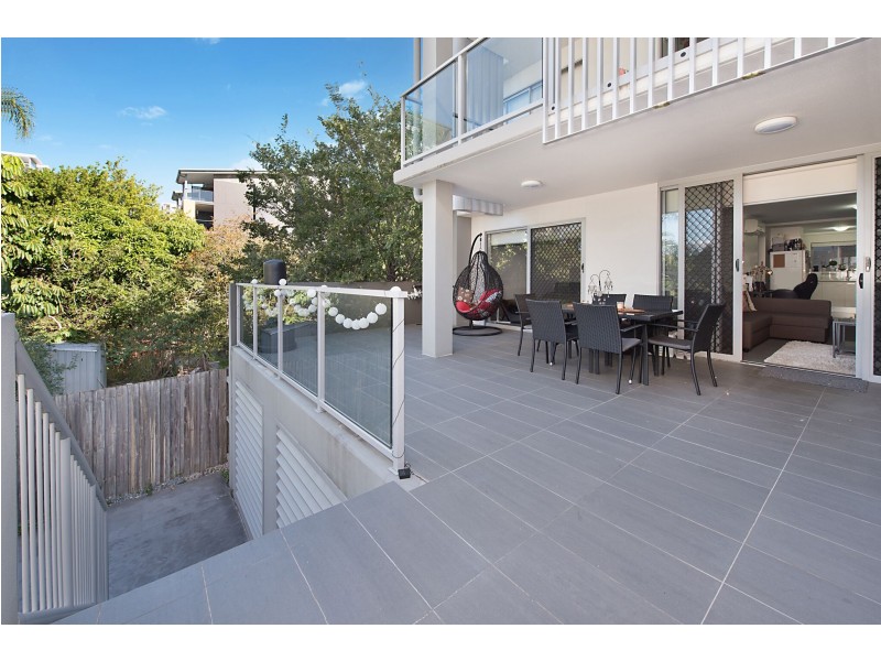 4/28 Carl Street, Woolloongabba QLD 4102