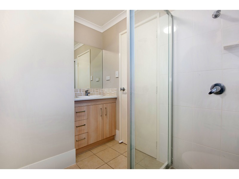 18/15 SILVEREYE DRIVE, Griffin QLD 4503