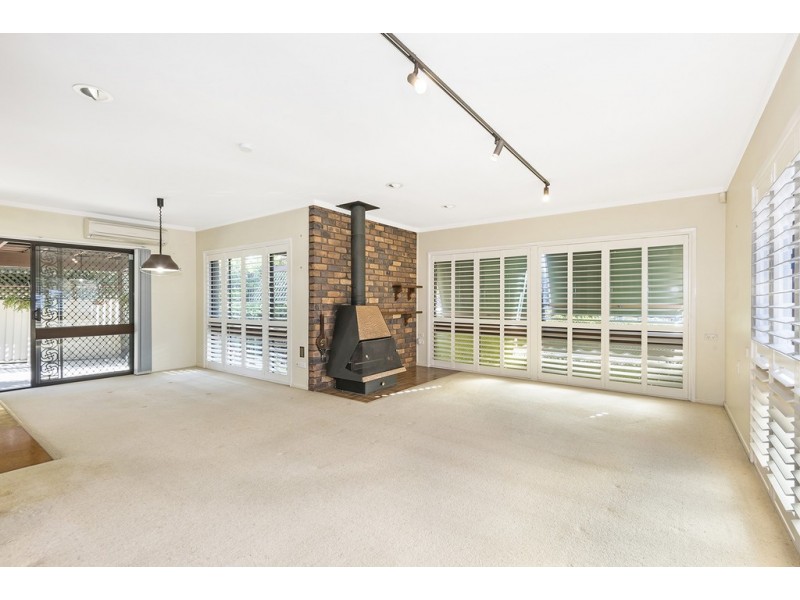 12 AMBROSIUS STREET, Carindale QLD 4152