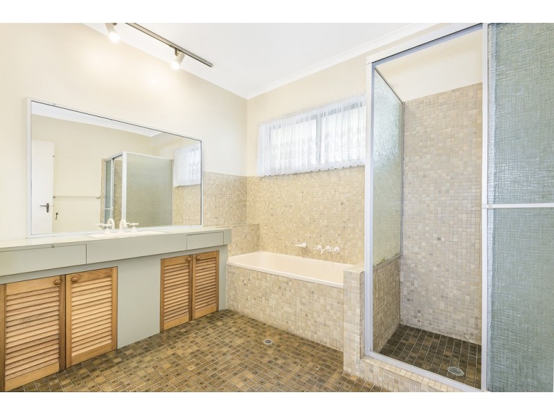 12 AMBROSIUS STREET, Carindale QLD 4152