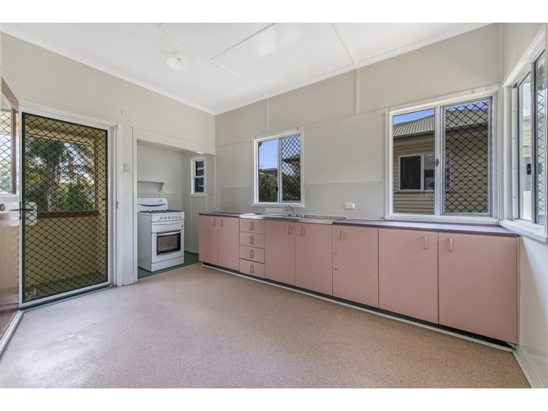 276 Nursery Road, Holland Park QLD 4121