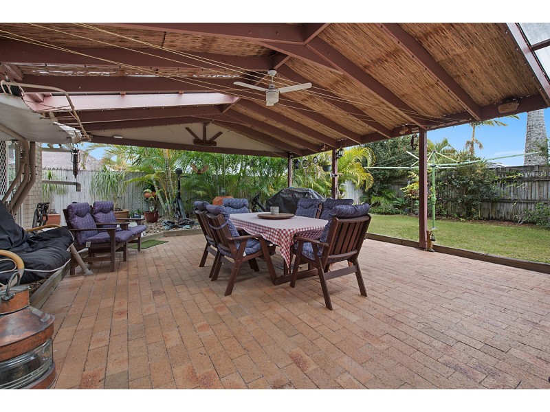 17 MICHELANGELO CRESCENT, Mackenzie QLD 4156