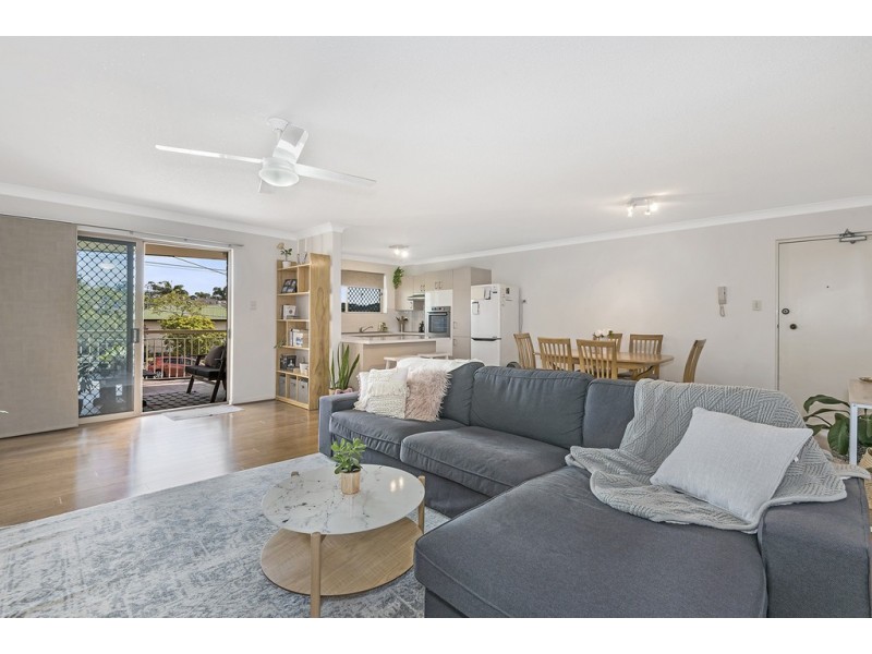 2/11 Mayfield Road, Carina QLD 4152