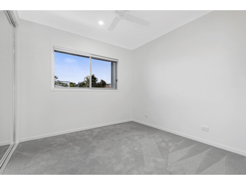 4/68 Dickenson St, Carina QLD 4152