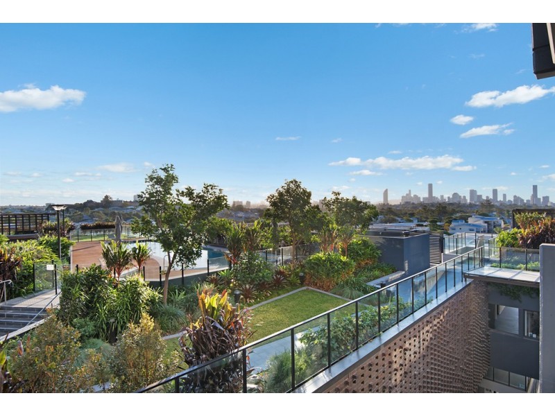 20511/300 OLD CLEVELAND ROAD, Coorparoo QLD 4151