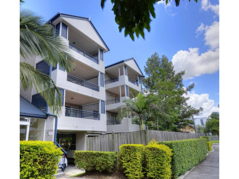 15 239 SHAFSTON AVENUE, Kangaroo Point QLD 4169