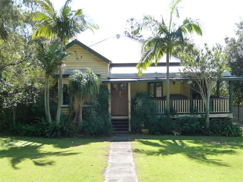 17 Bernecker Street, Carina QLD 4152