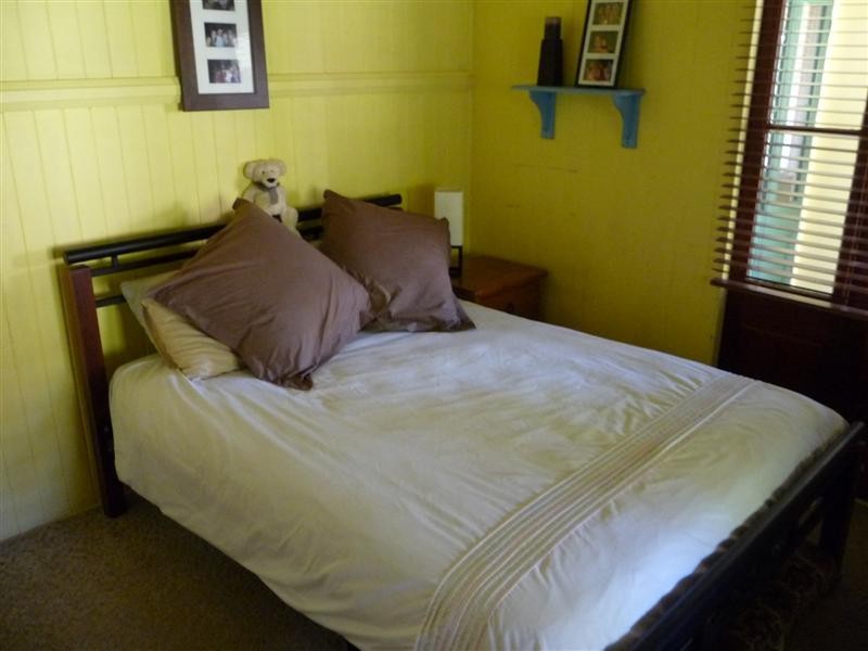 17 Bernecker Street, Carina QLD 4152