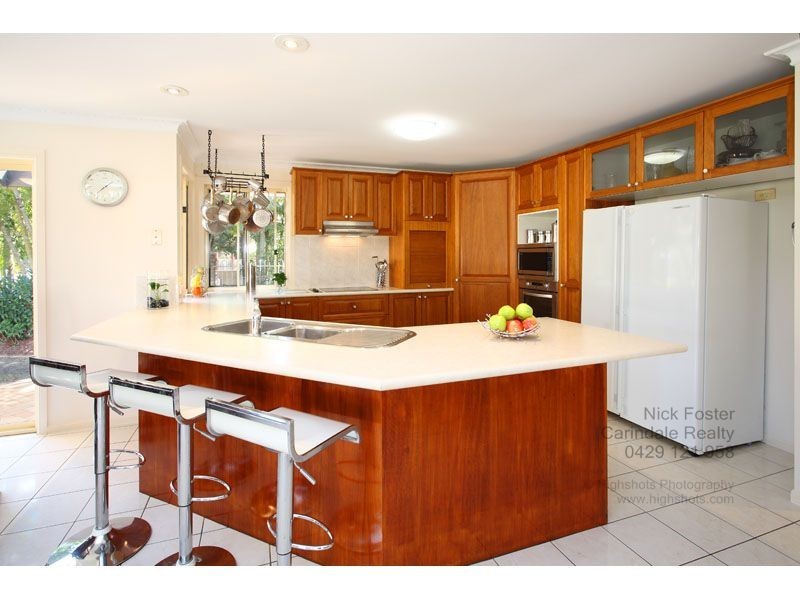 6 Wentworth Place, Carindale QLD 4152