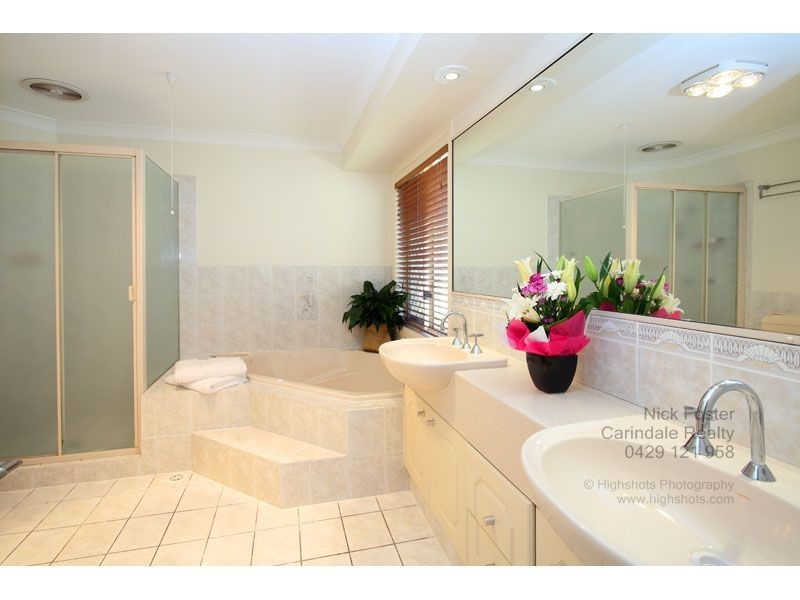 6 Wentworth Place, Carindale QLD 4152