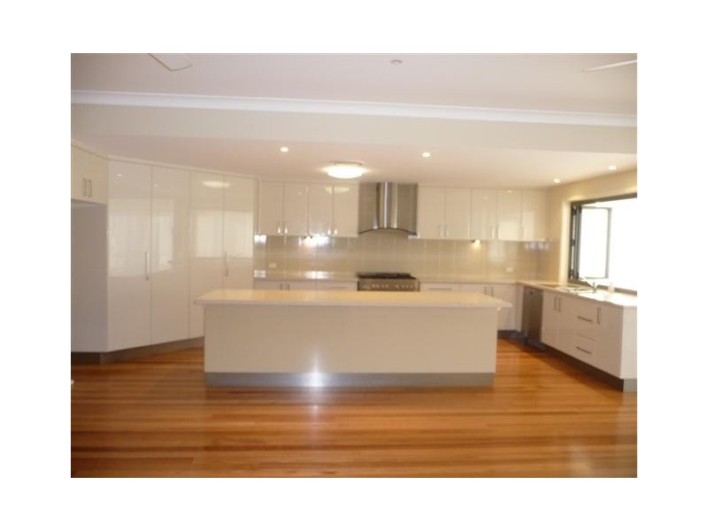 9 Gumdale Street, Wakerley QLD 4154