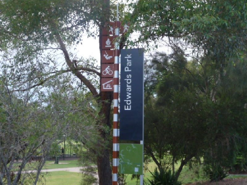 21 Piccadilly Place, Carindale QLD 4152