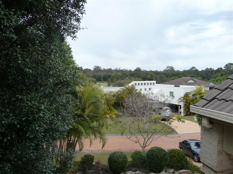 8  Merion Place, Carindale QLD 4152