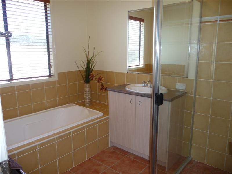 15 Puccini Place, Mackenzie QLD 4156