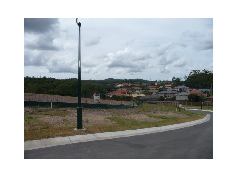 11 Hernandia Place, Mackenzie QLD 4156