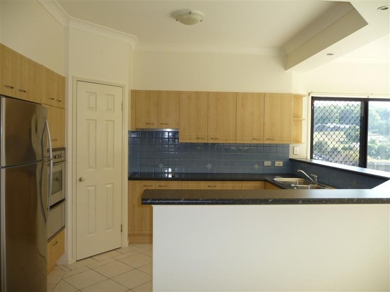 5 Winchcombe Court, Carindale QLD 4152