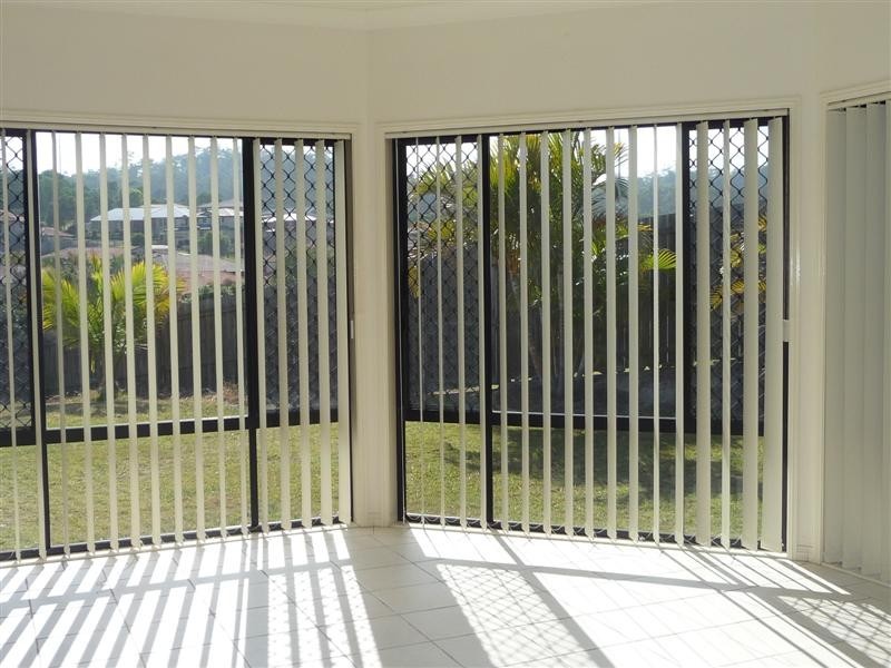 5 Winchcombe Court, Carindale QLD 4152