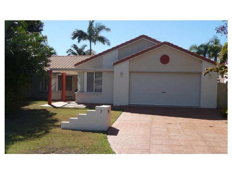 7 Trafalgar Place, Carindale QLD 4152