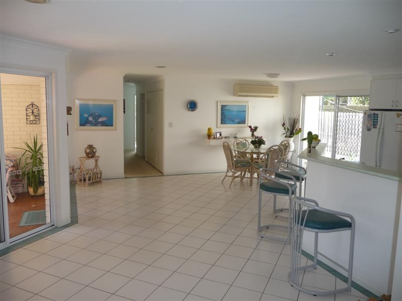 7 Trafalgar Place, Carindale QLD 4152