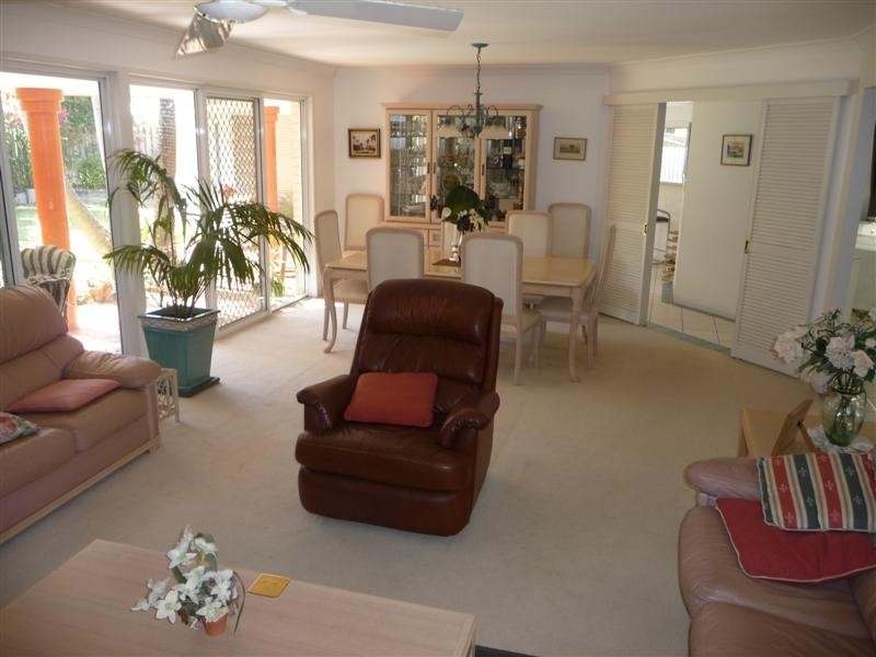 7 Trafalgar Place, Carindale QLD 4152