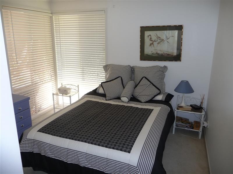 7 Trafalgar Place, Carindale QLD 4152