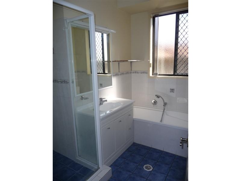 18  Narrabeen Crescent, Carindale QLD 4152