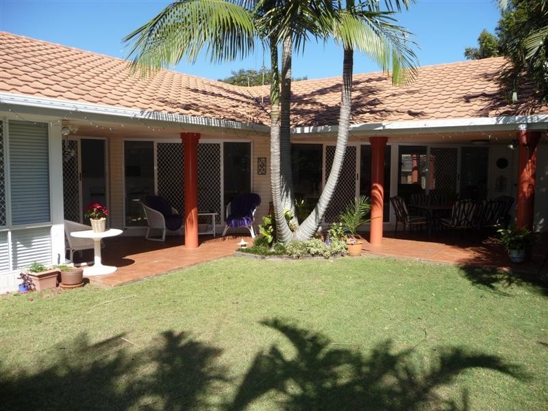 18  Narrabeen Crescent, Carindale QLD 4152