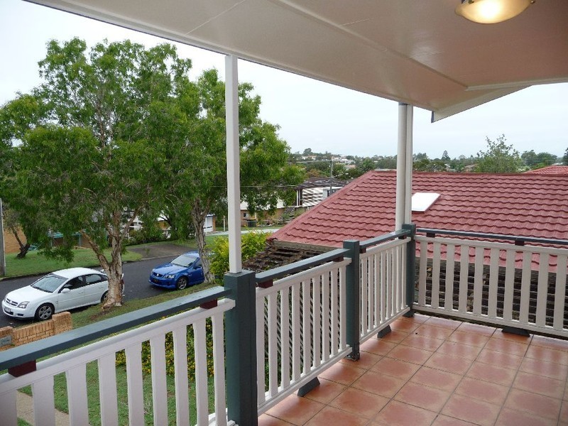 12 Meron Street, Wynnum West QLD 4178
