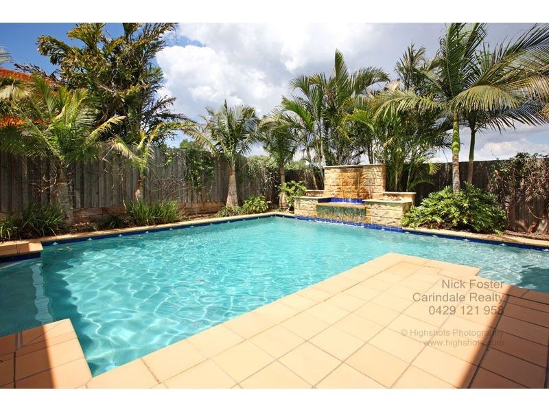 19  Woodland Street, Carindale QLD 4152