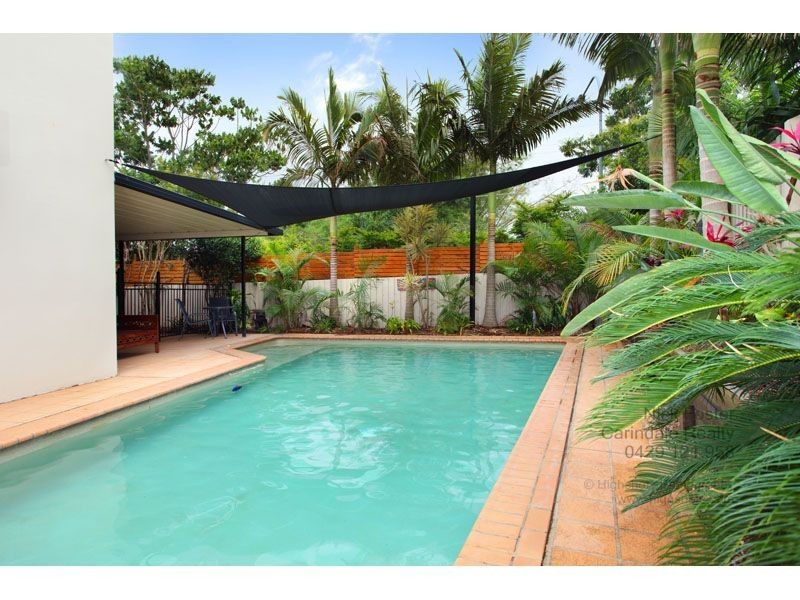 12 Kilburn Close, Carindale QLD 4152