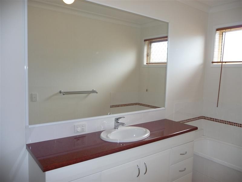 9 Cobbler Place, Hemmant QLD 4174