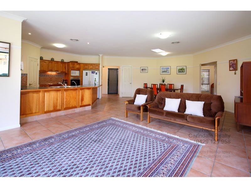 221 Cribb Road, Carindale QLD 4152