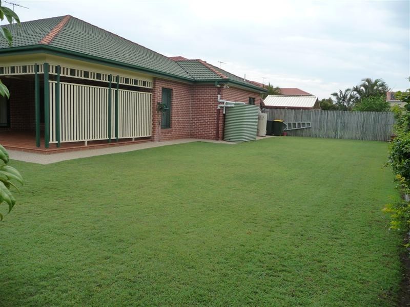 221 Cribb Road, Carindale QLD 4152