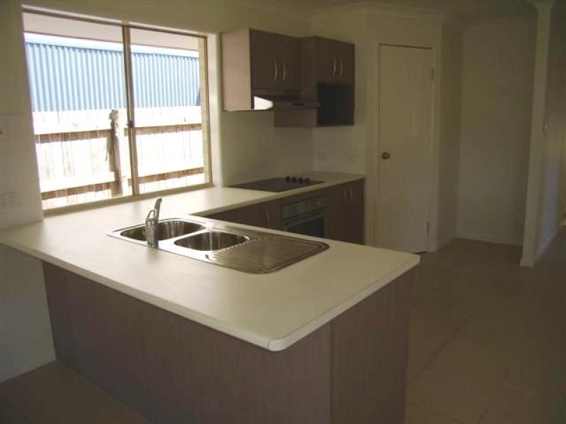 13 Tina Street, Redland Bay QLD 4165