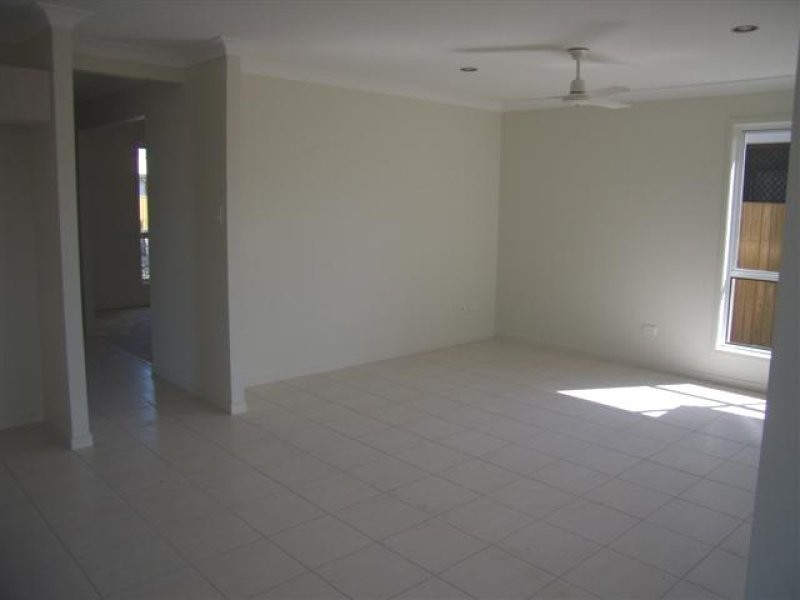 13 Tina Street, Redland Bay QLD 4165