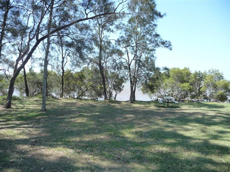 13 Tina Street, Redland Bay QLD 4165