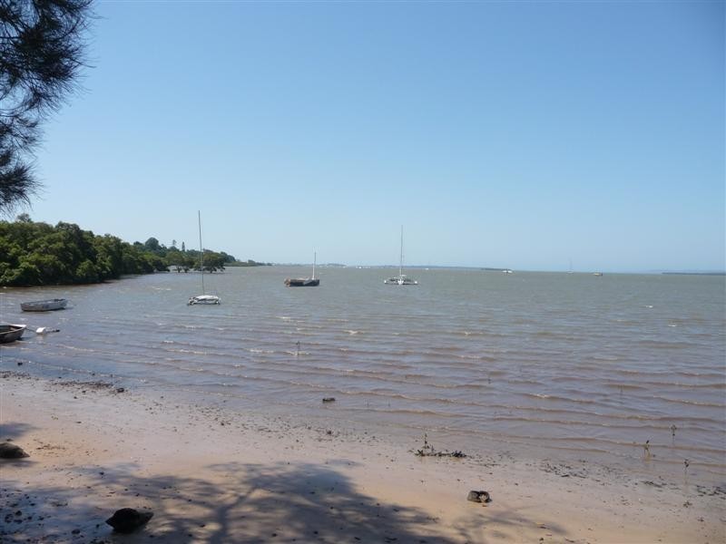 15 Tina Street, Redland Bay QLD 4165