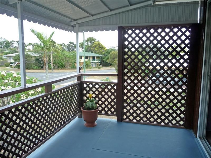 18  Clare Avenue, Wynnum West QLD 4178