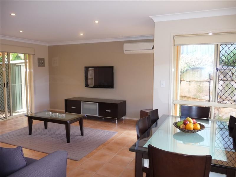 20 Hart Close, Mackenzie QLD 4156