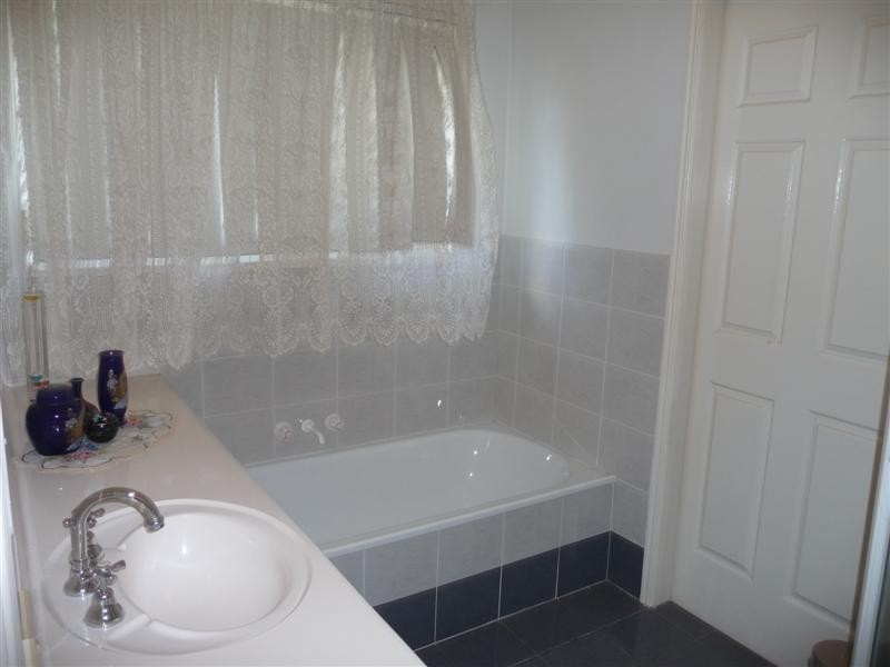 6  Picasso Place, Mackenzie QLD 4156